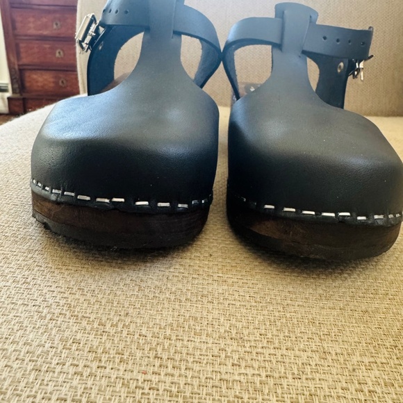 Brand new authentic Swedish clogs - Picture 3 of 4